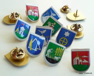 Sada odznakov s erbom 